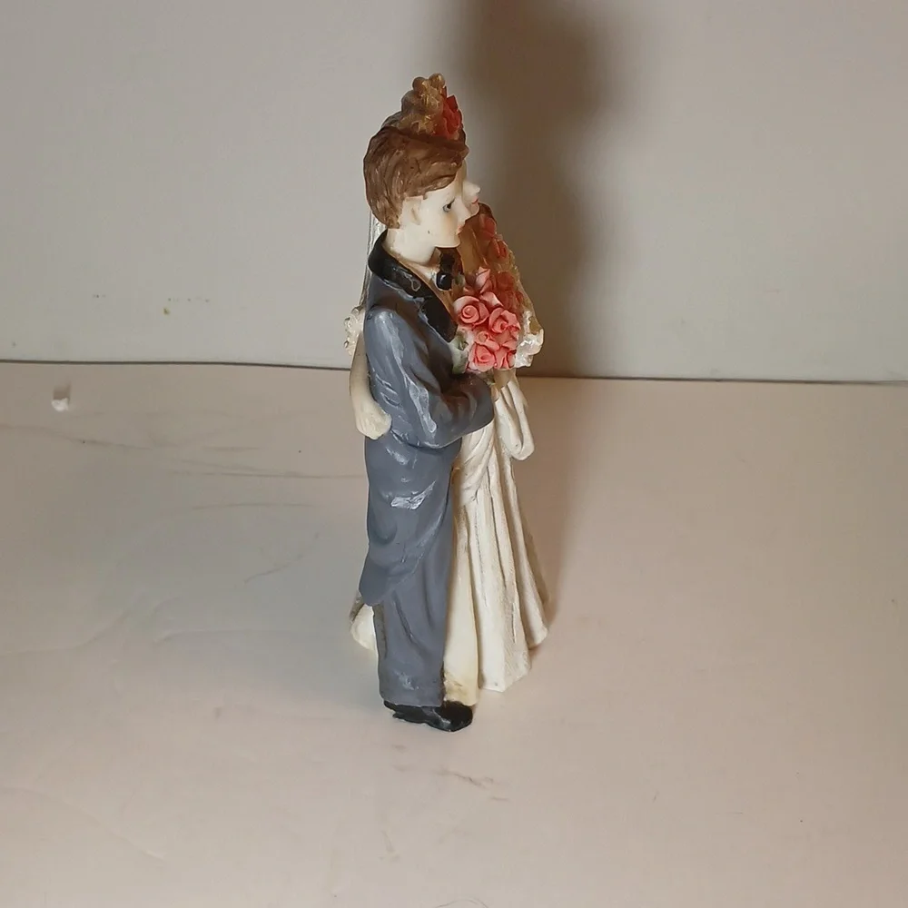 Wedding cake topper
